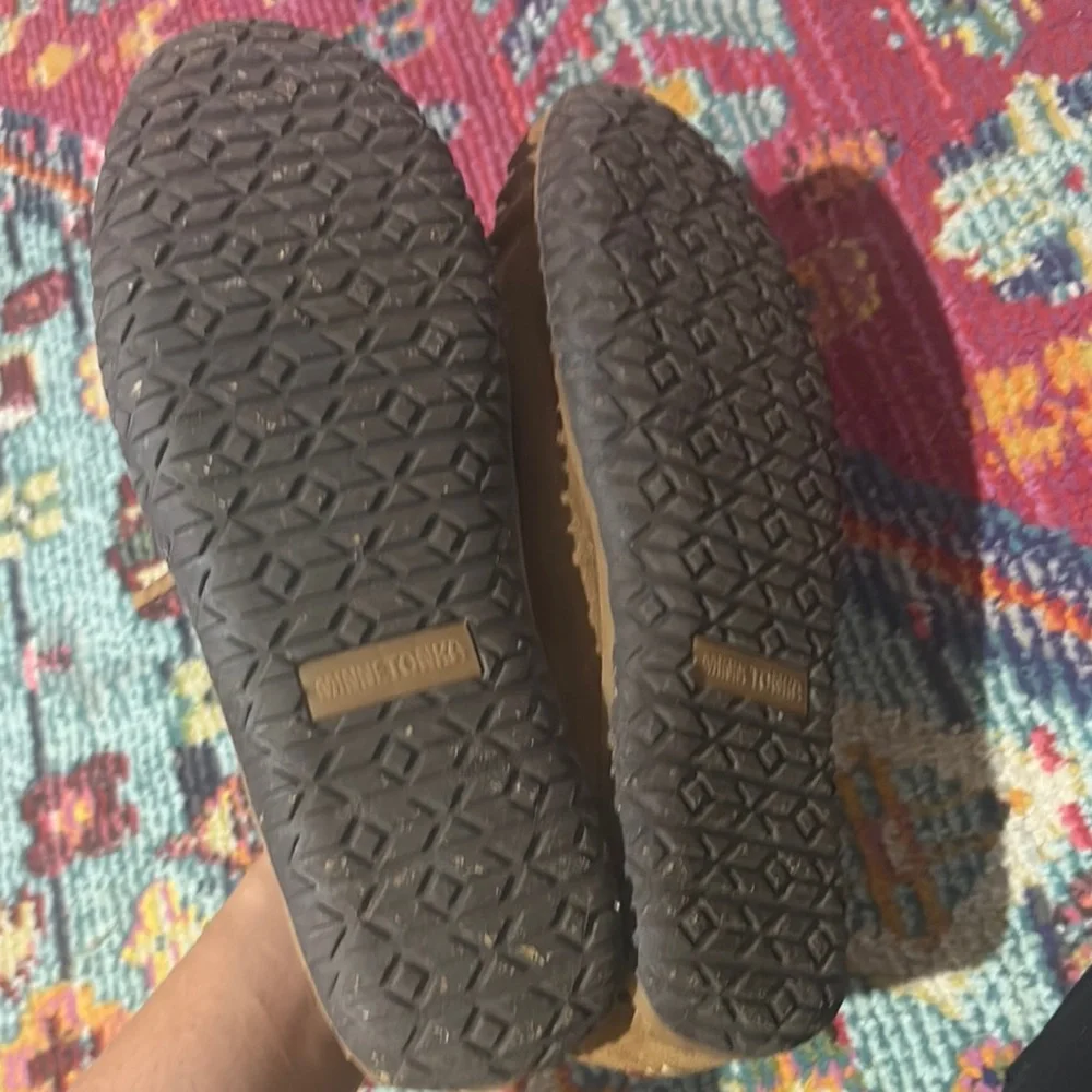Men’s tire tread Minnetonka